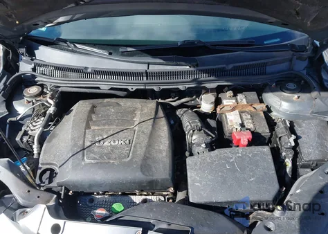 2011 Suzuki Kizashi Se z USA, uszkodzony, nr VIN JS2RF9A39B6110425